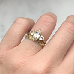 Orange Blossom Engraved Ethical Gold Ring -Plant Bargain Shop TheiawithourOrangeBlossomengravedweddingband Image2 scaled